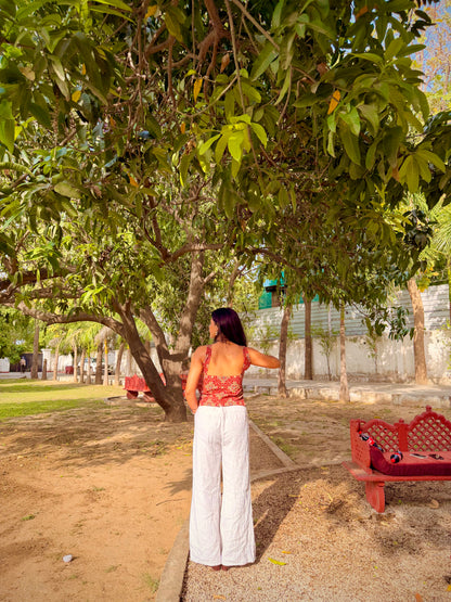 CHAKORI SQUARE NECK SLIT TOP.